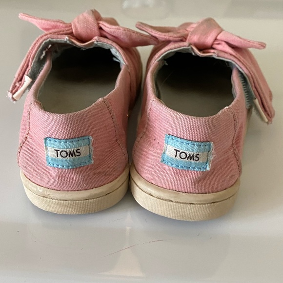 2 pairs of shoes! Pink bow TOMS. Vans. Toddler 8 - Picture 2 of 8